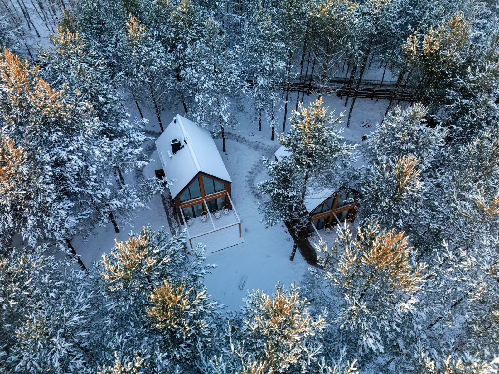 A bird's-eye view of LoveLaski in winter
